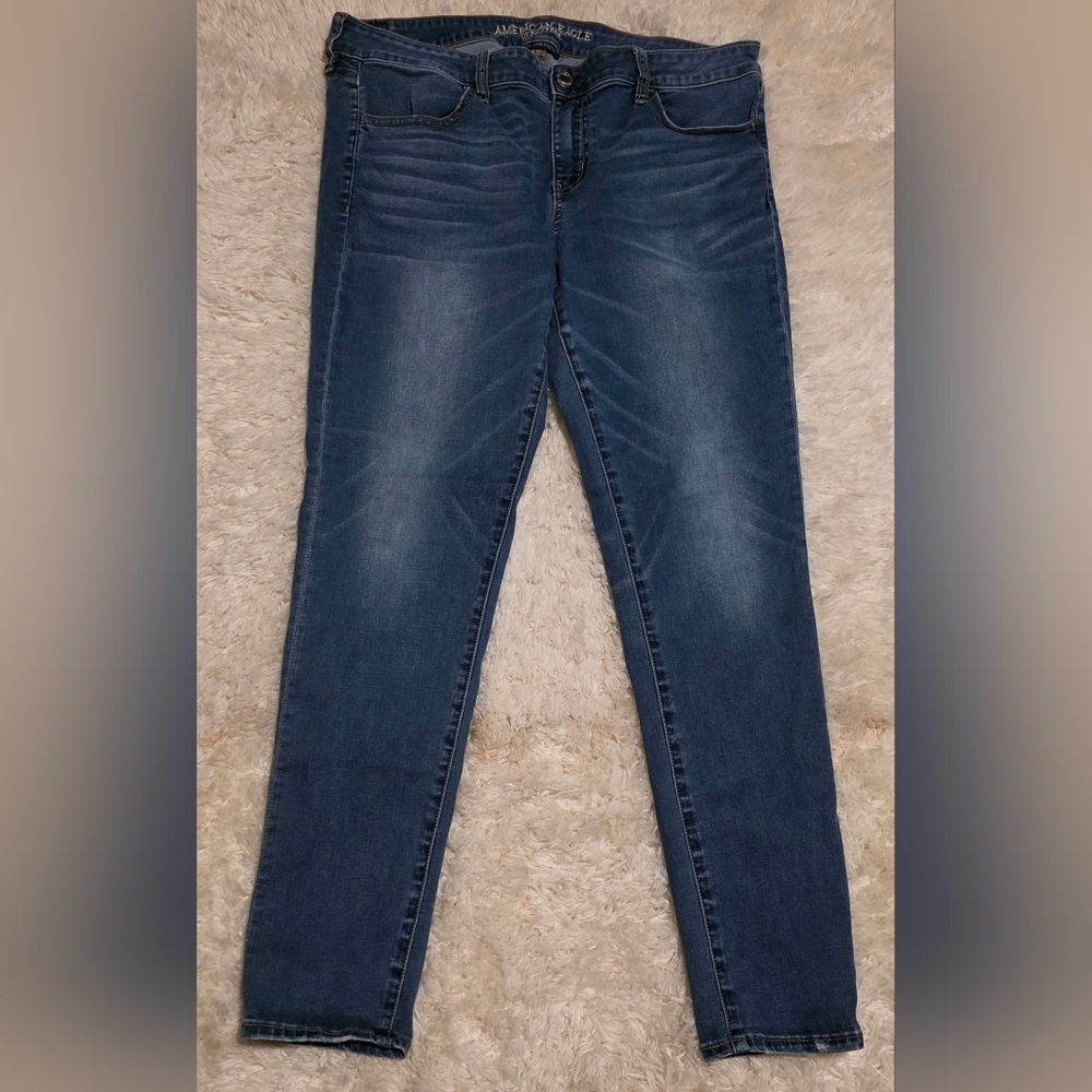 AMERICAN EAGLE Medium Wash Superlow Jeggings  Blue Women's Jeans Plus Sz. 18 L